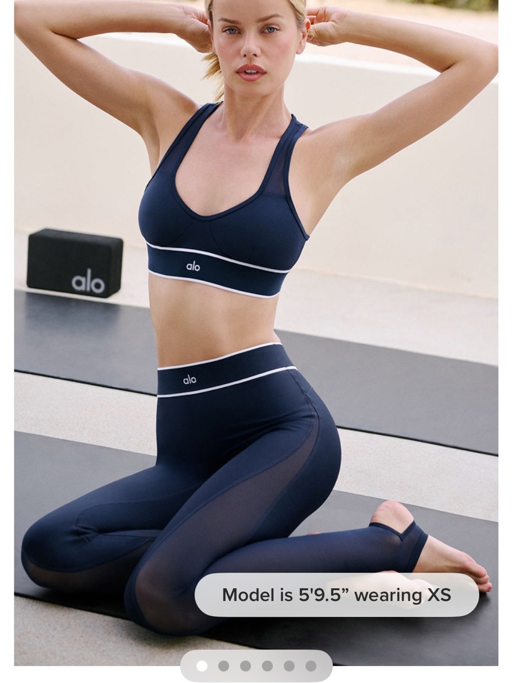 Set ALO: Airlift Bra Medium Leggings XS fits like Small